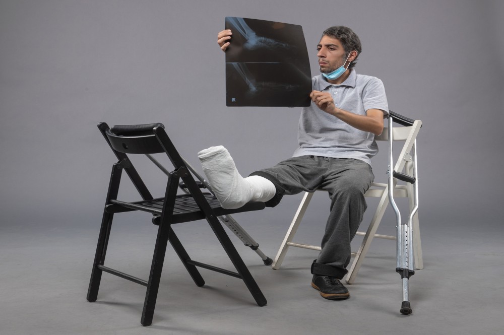 Fracture Care Clinic Services